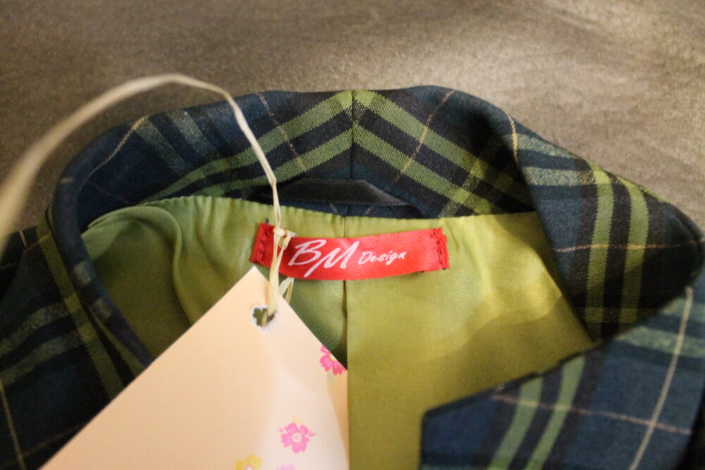 BM Design Trachten-Jacke nach Mass – Bild 5