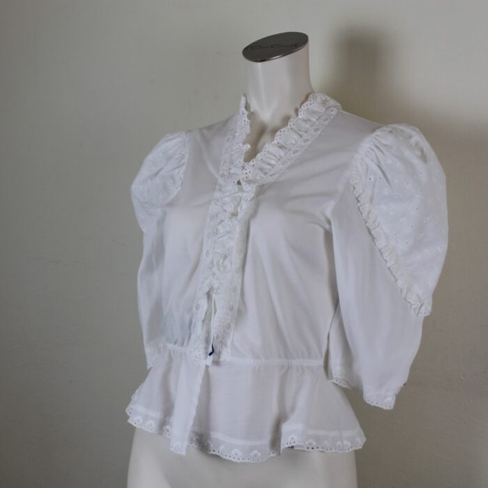 Trachtige Bluse