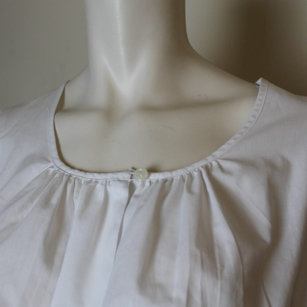 Dirndlbluse mit Spitze – Bild 4