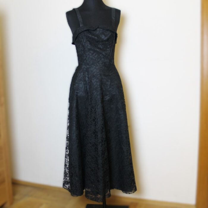 Trachten-Spitzenkleid