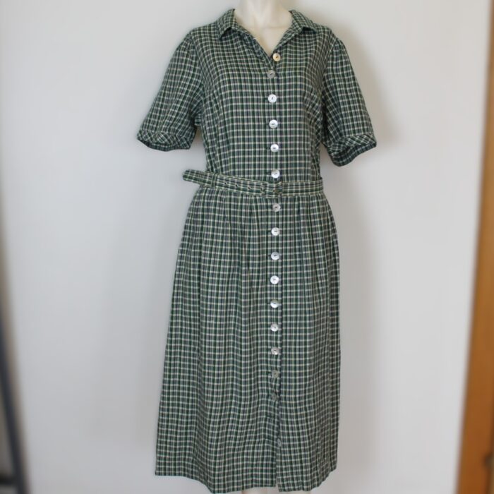 Trachtenkleid mit Gürtel