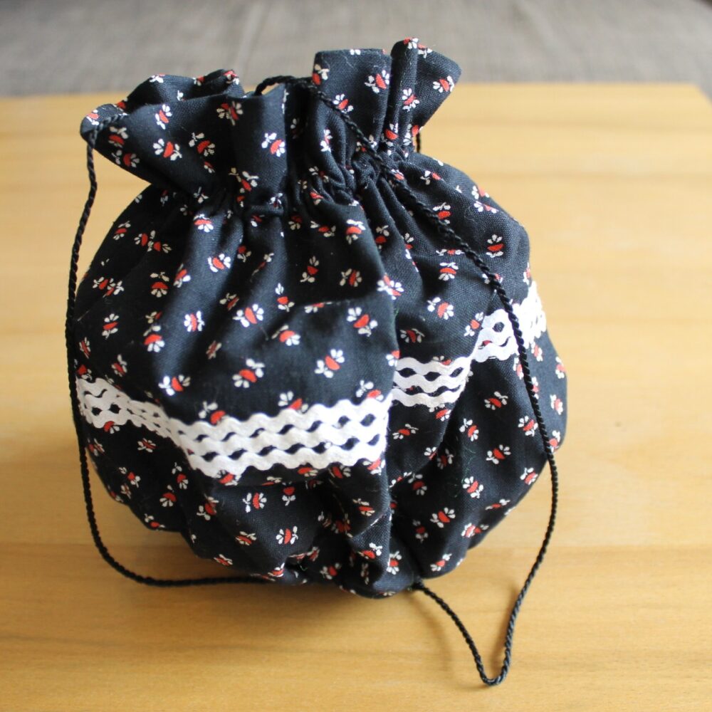 Dirndl mit Tasche – Bild 9