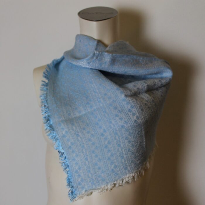 blauer Trachtenschal