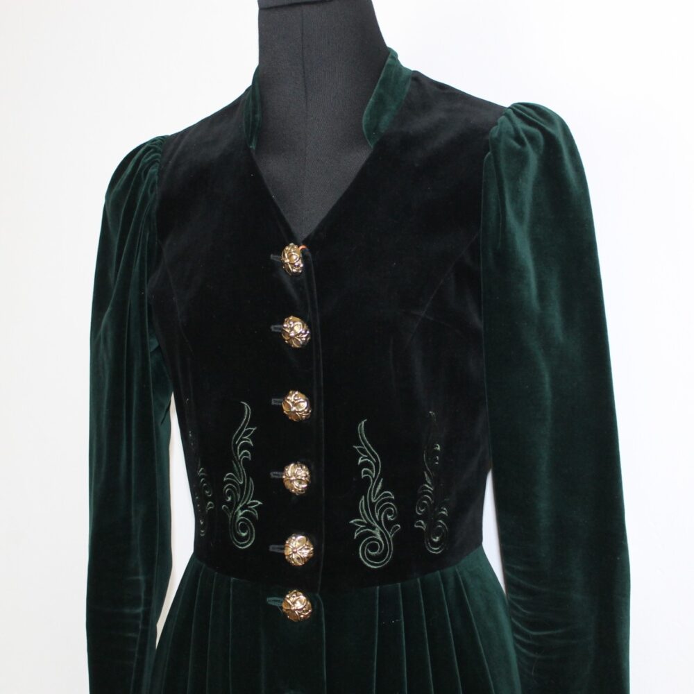 Samtkleid von Sportalm – Bild 4