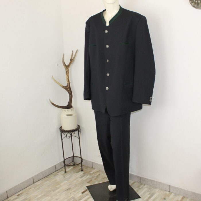 Trachtenanzug von Lodenfrey in Größe 30