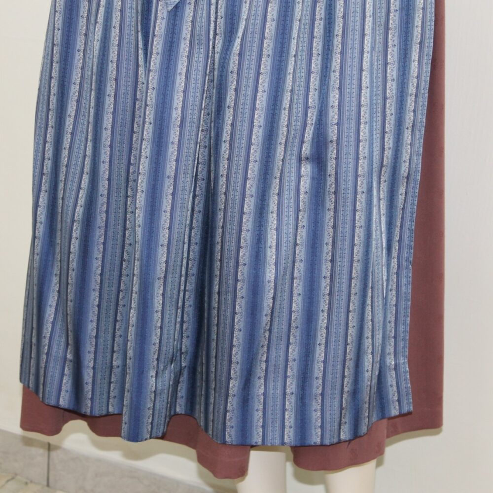 Obdacher Dirndl (Handwebtracht) in Größe 42 – Bild 4