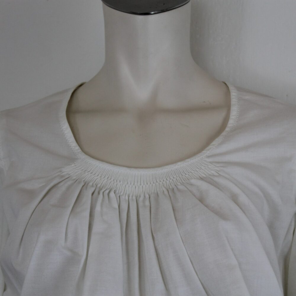 Traditionelle Dirndlbluse in Größe 42 – Bild 3