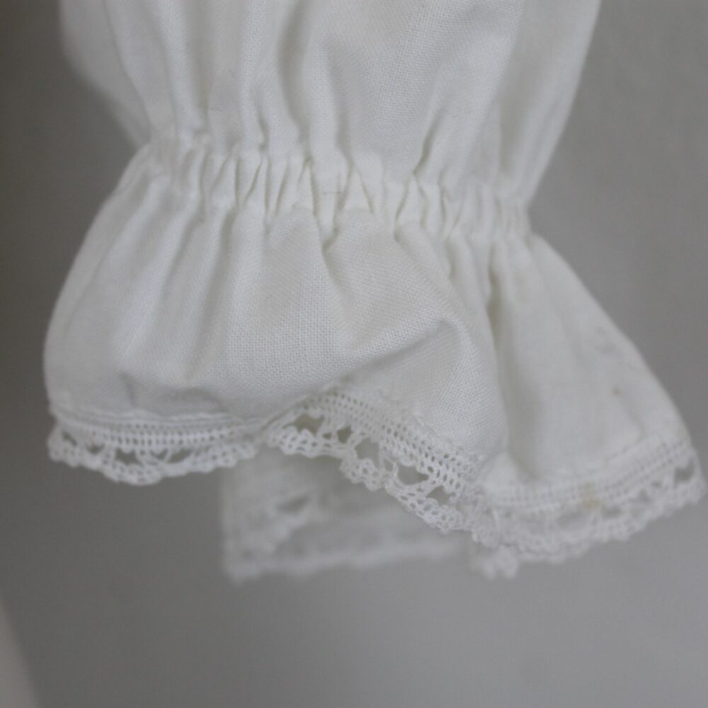 Traditionelle Dirndlbluse in Größe 42 – Bild 4