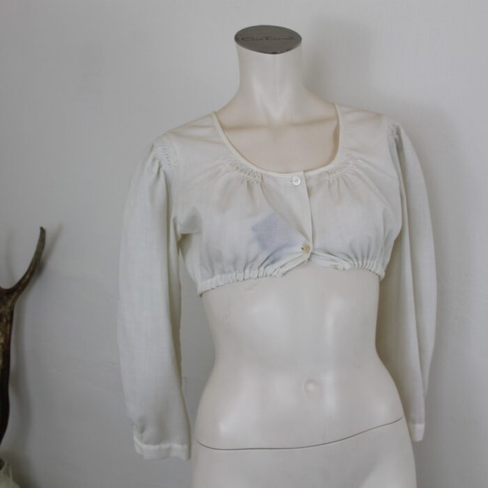 Traditionelle Dirndlbluse, langarm in Größe 42