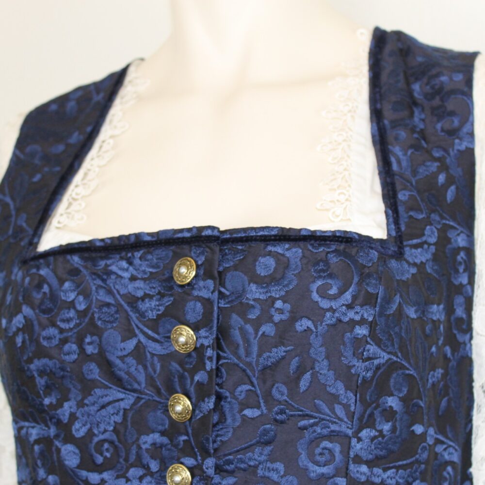 Dirndl von Alpenherz in Größe 40 – Bild 6