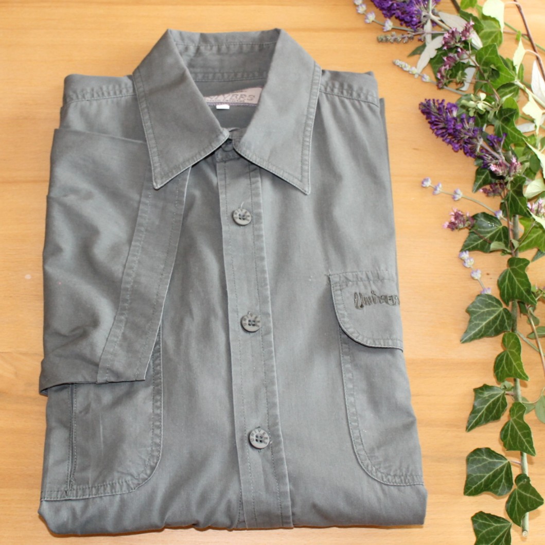 Hemd von Univers, kurzarm